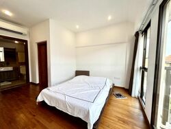 Holland Link (D10), Terrace #497124011